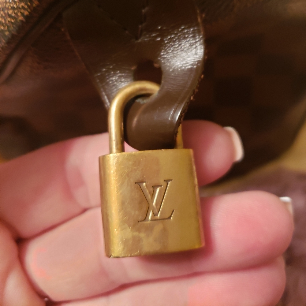 Authentic Louis Vuitton Speedy 25 Damier Ebene - Picture 8 of 8